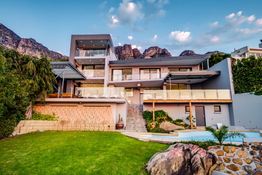 7 Bedroom Property for Sale in Camps Bay Western Cape